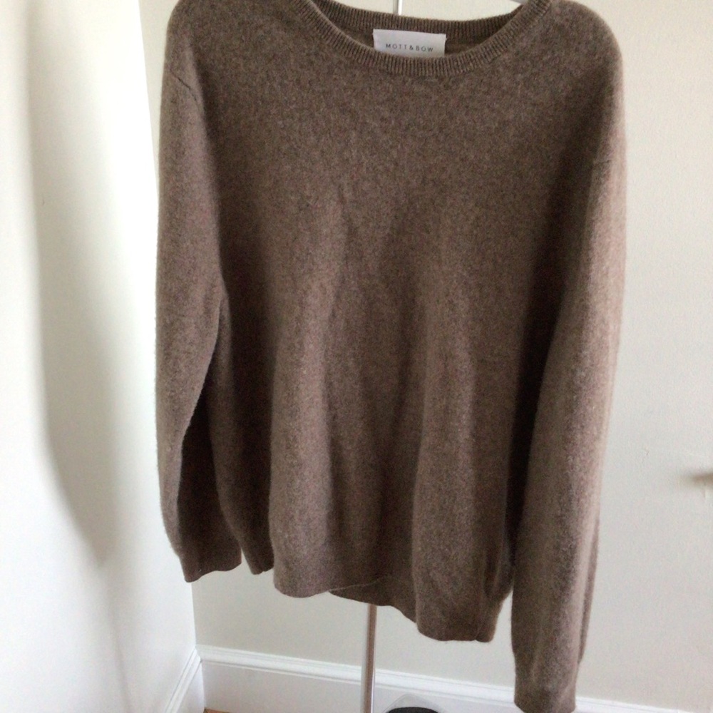 Mott & Bow 100% Cashmere Crewneck Sweater